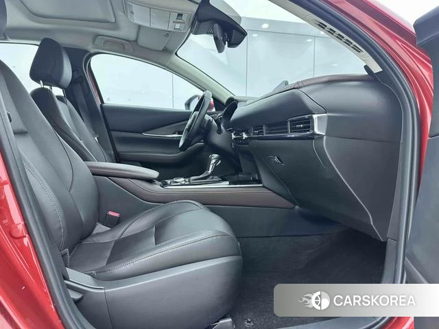 Mazda CX-30 id 4259116 из Китая 14