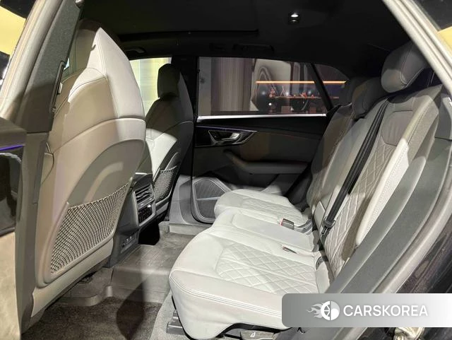 Audi Q8 id 4272050 из Китая 14