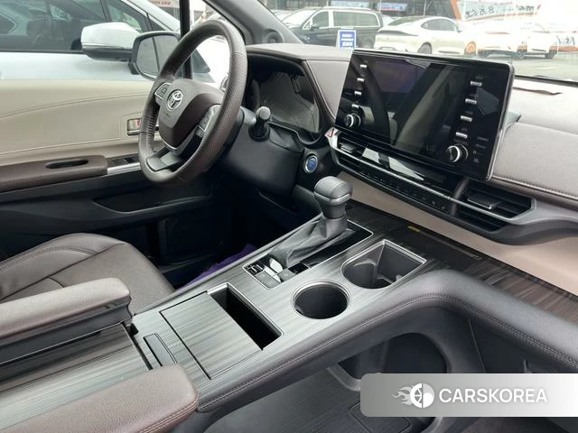 Toyota Sienna id 4261220 из Китая 14