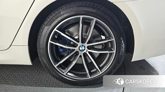 BMW 5 Series (G30) id 4561277 из Кореи 14