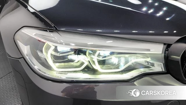 BMW 5 Series (G30) id 4363102 из Кореи 14