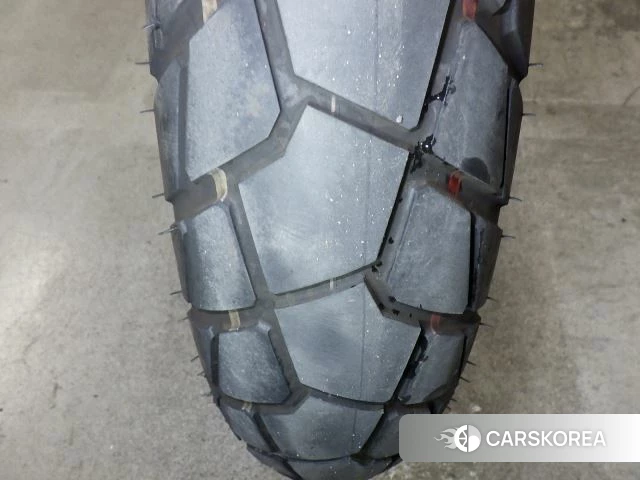 Honda X-ADV 750 id 3950001 из Японии 14