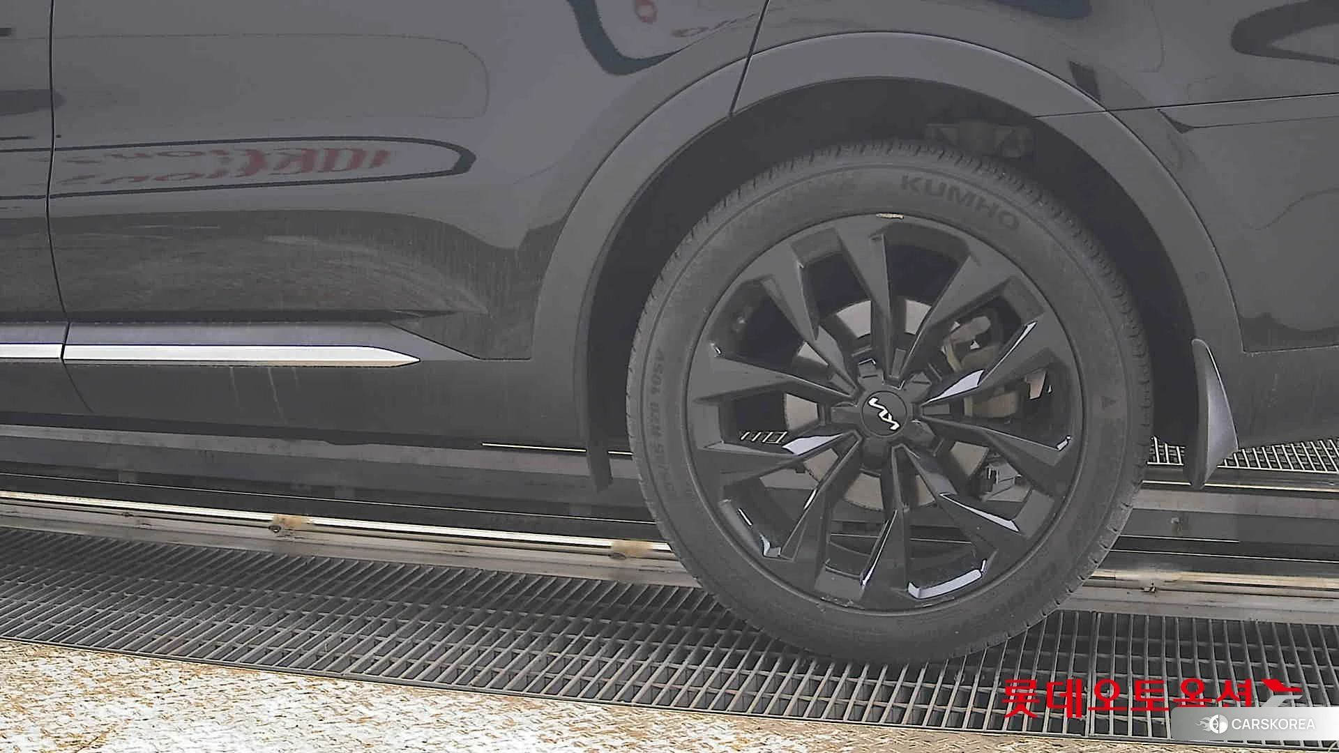 Kia Sorento id 3875678 из Кореи 14