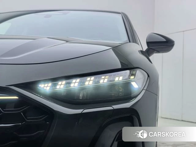 Audi A5L id 4263936 из Китая 14