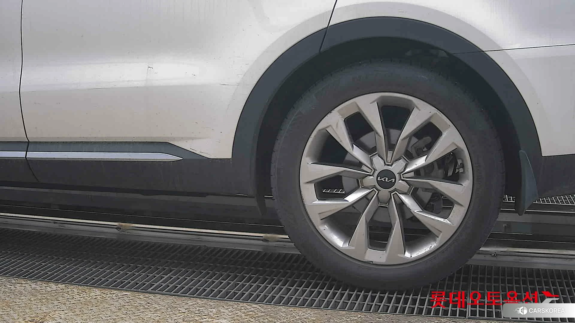 Kia Sorento id 3869424 из Кореи 14