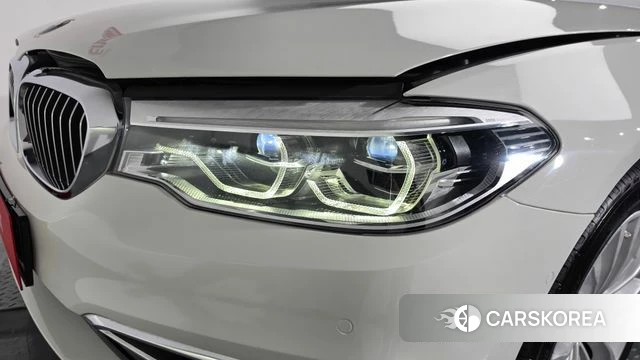 BMW 5 Series (G30) id 4304775 из Кореи 14