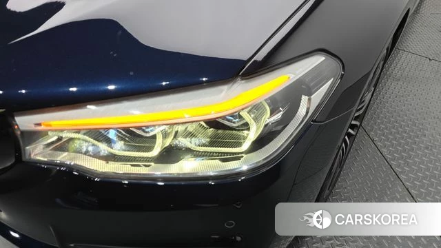 BMW 5 Series (G30) id 4331456 из Кореи 14