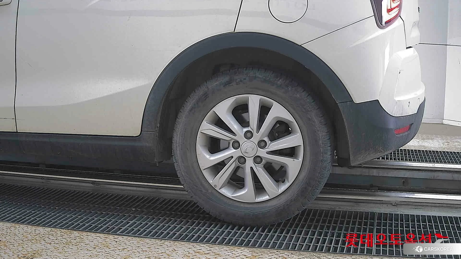 SsangYong Tivoli id 4289657 из Кореи 14