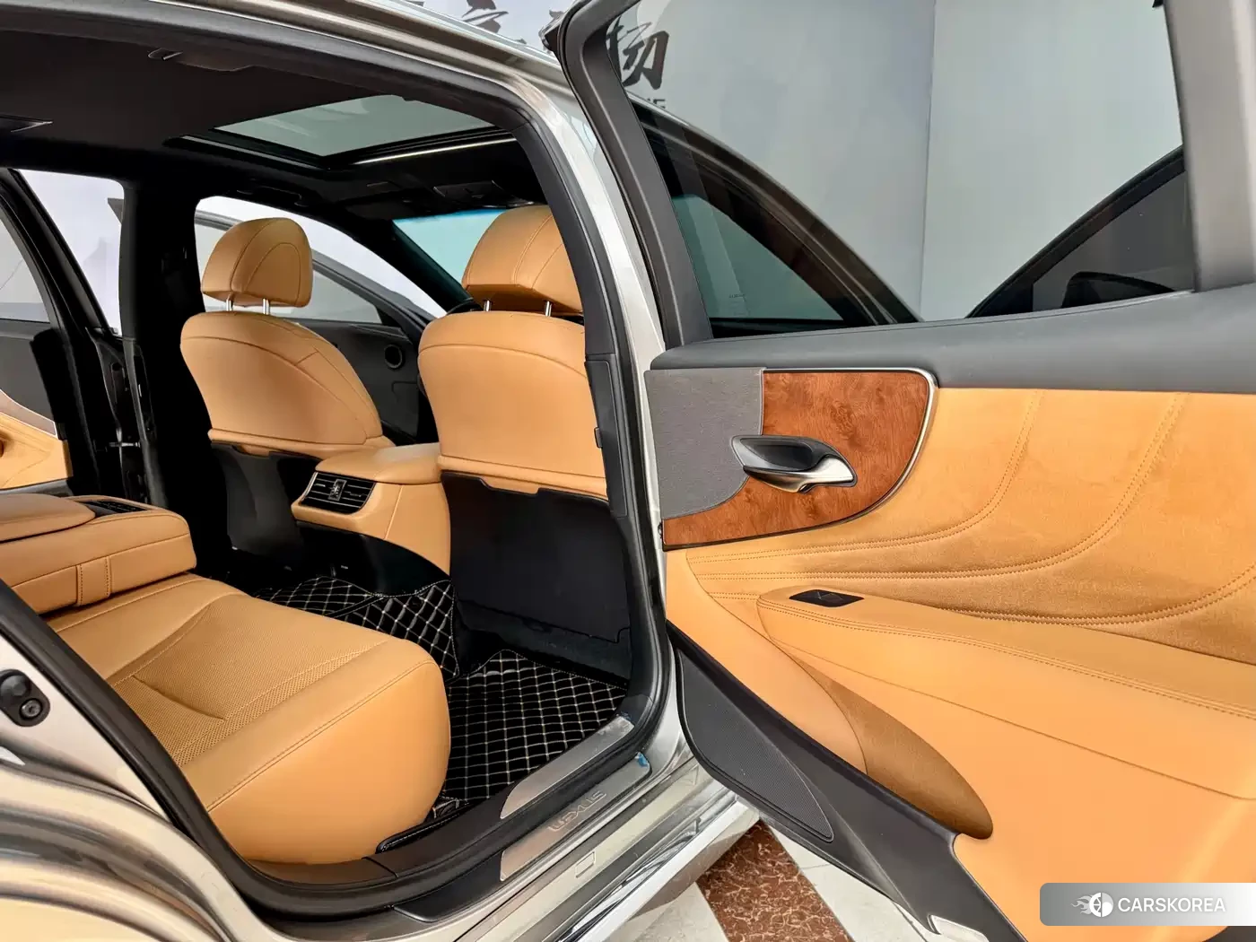 Lexus LS id 4539034 из Китая 14