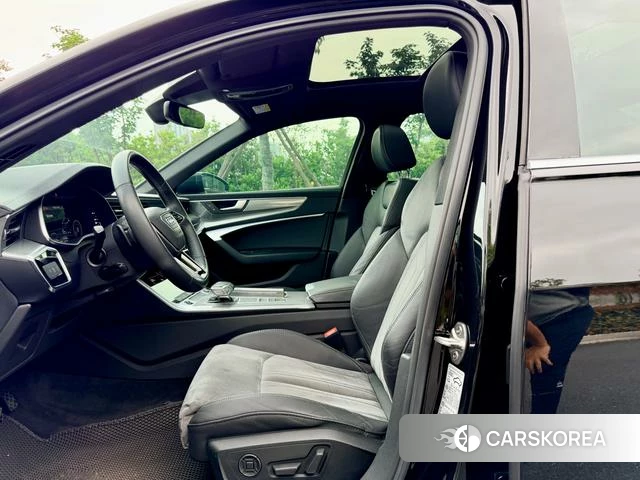 Audi A6L id 4300993 из Китая 14