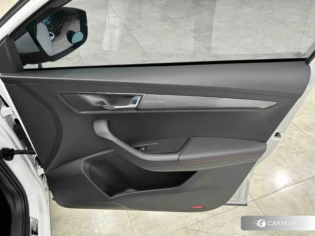 Skoda Karoq id 4674345 из Китая 14
