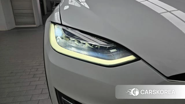 Tesla Model X id 4698606 из Кореи 14