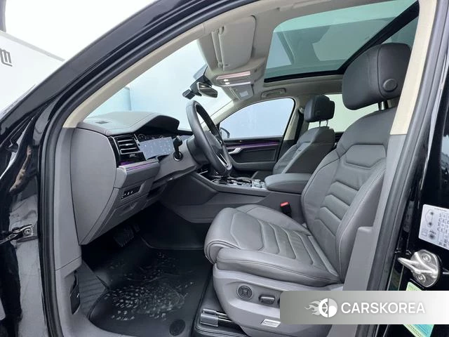Volkswagen Touareg id 4297802 из Китая 14