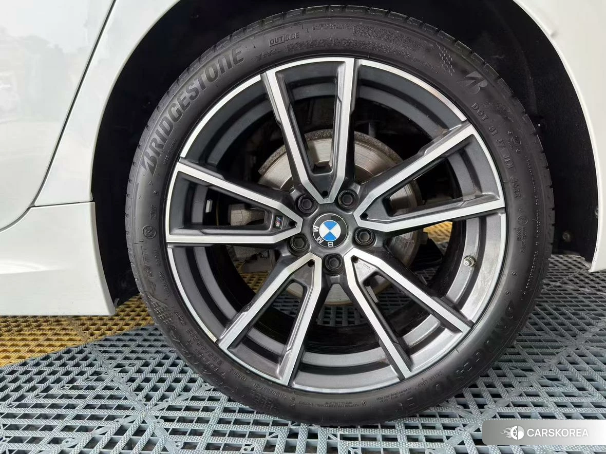 BMW 3 series id 4473849 из Китая 14