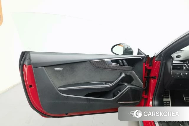 Audi RS 5 id 4210590 из Китая 14
