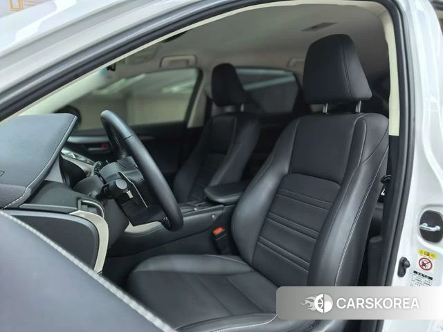 Lexus NX id 4221260 из Китая 14