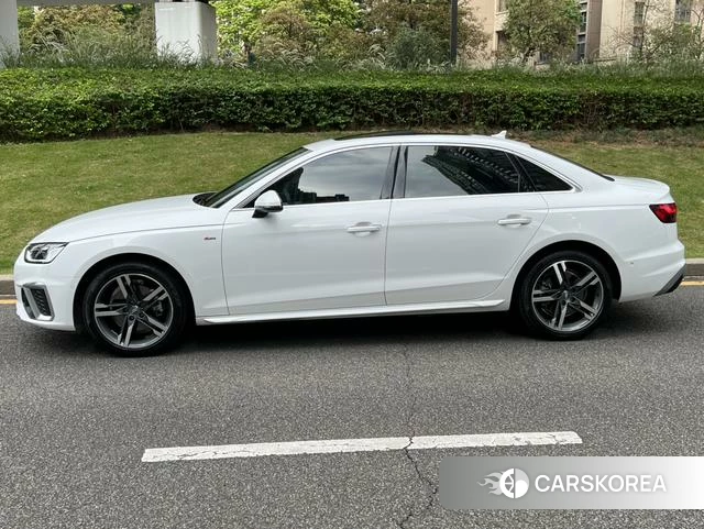 Audi A4L id 4227868 из Китая 14