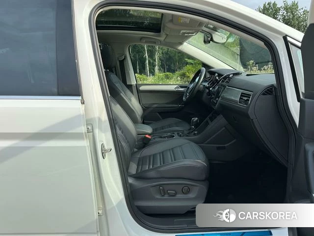 Volkswagen Touran L id 4359544 из Китая 14