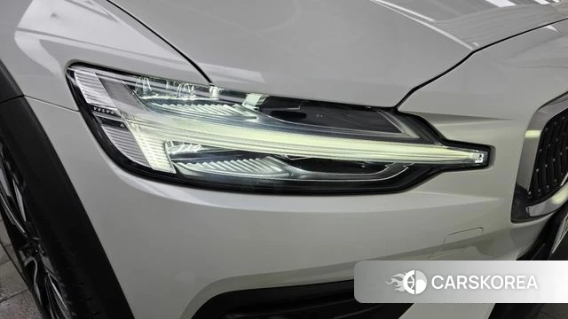 Volvo V60 Cross-Country 2nd Generation id 4757498 из Кореи 14