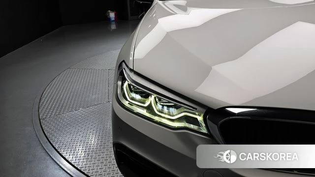 BMW 5 Series (G30) id 4294658 из Кореи 14