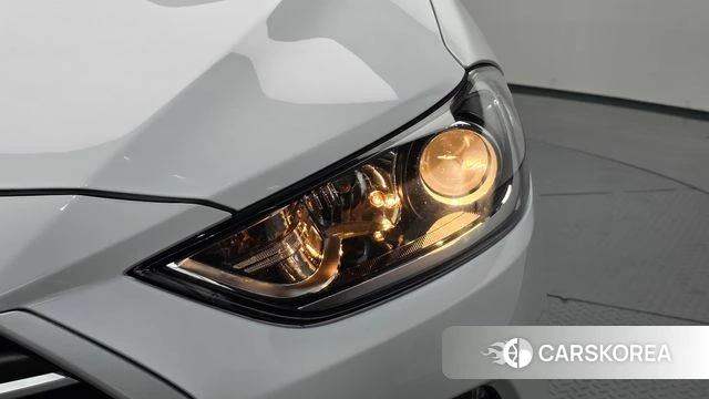 Hyundai Avante AD id 4530964 из Кореи 14