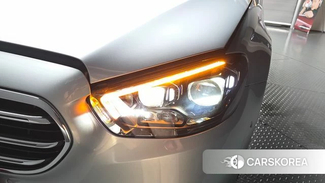 Mercedes-Benz E-Class W213 id 4541502 из Кореи 14