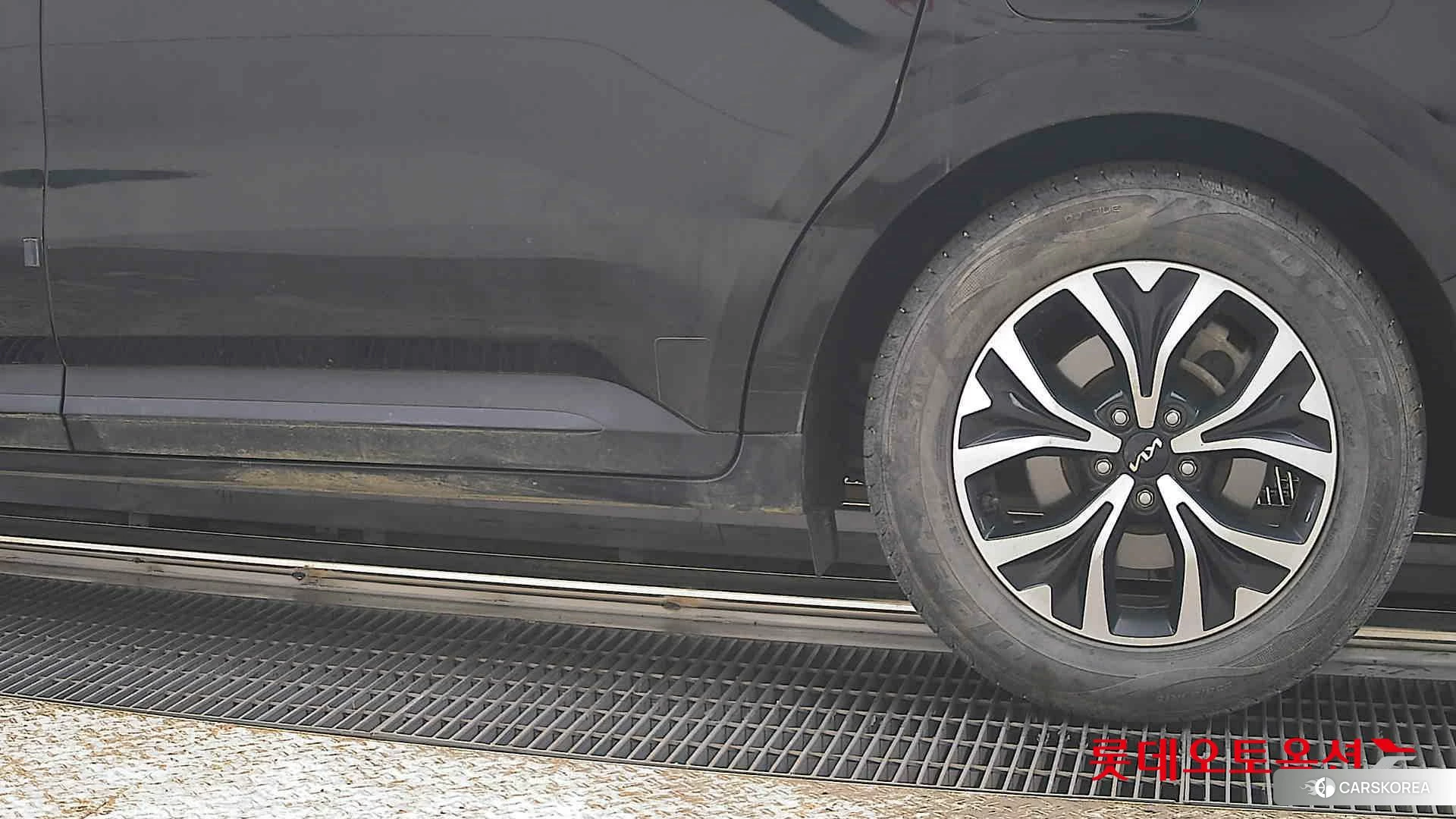 Kia Carnival id 3882155 из Кореи 14