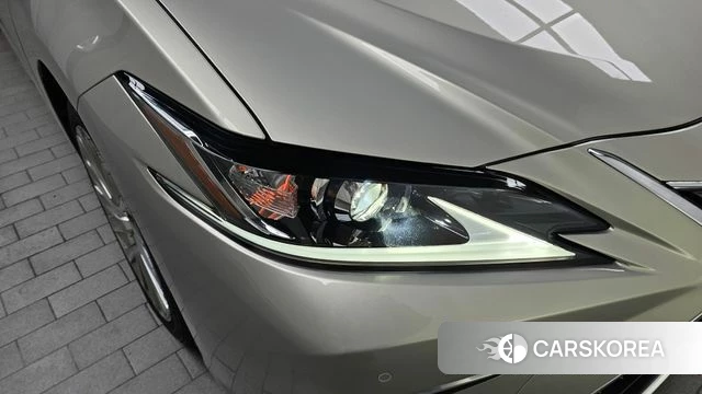 Lexus ES300h 7th generation id 4285710 из Кореи 14