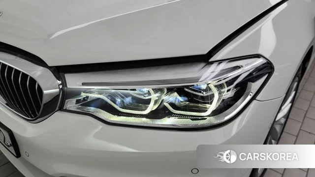 BMW 5 Series (G30) id 4430304 из Кореи 14