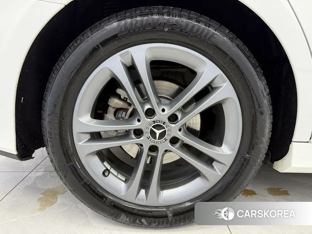 Mercedes-Benz Class A id 4278934 из Китая 14