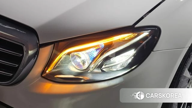Mercedes-Benz E-Class W213 id 4689011 из Кореи 14
