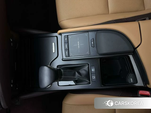 Lexus ES id 4291492 из Китая 14
