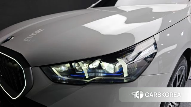 BMW 5 Series (G60) id 4381199 из Кореи 14