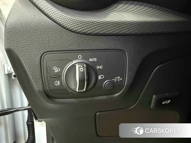 Audi Q2L id 4348503 из Китая 14