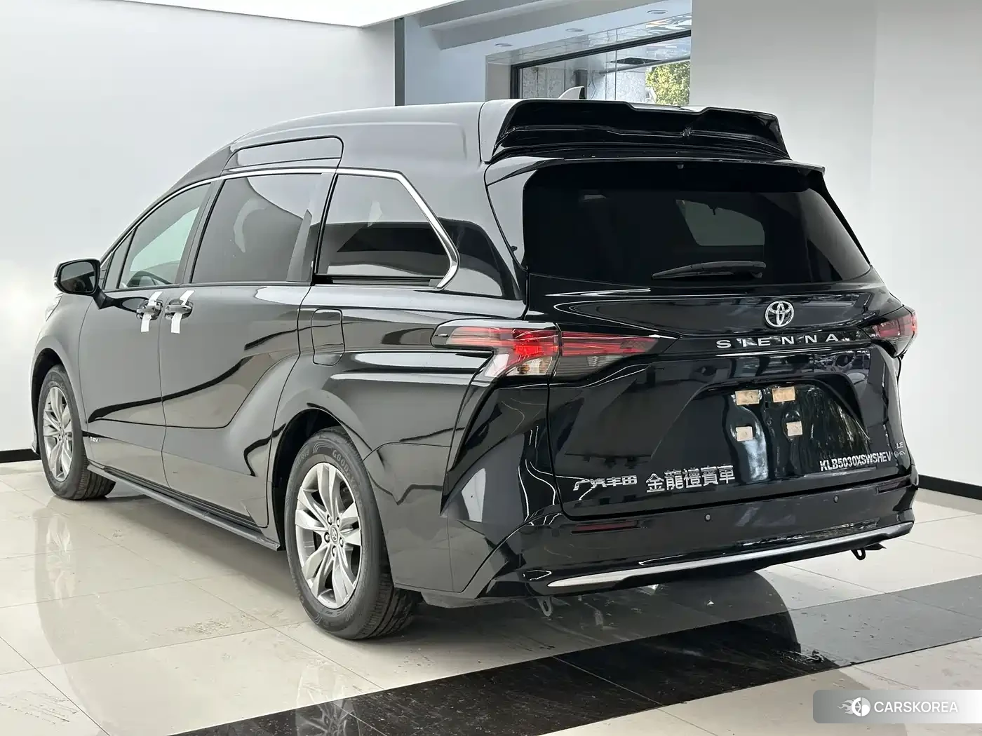 Toyota Sienna id 4655169 из Китая 14