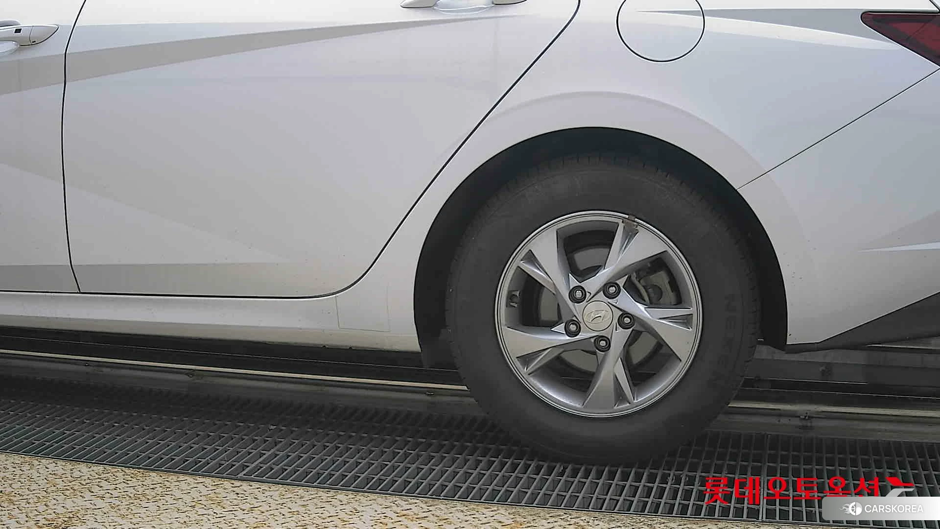 Hyundai Avante id 4289373 из Кореи 14