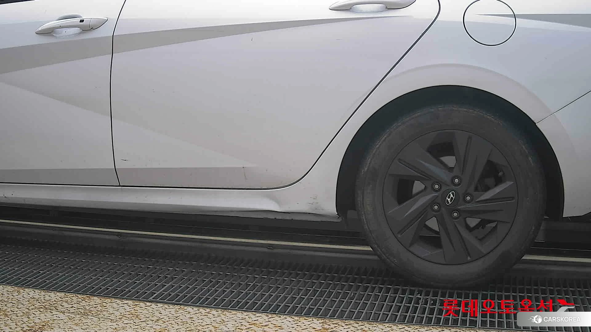 Hyundai Avante Hybrid id 4902379 из Кореи 14