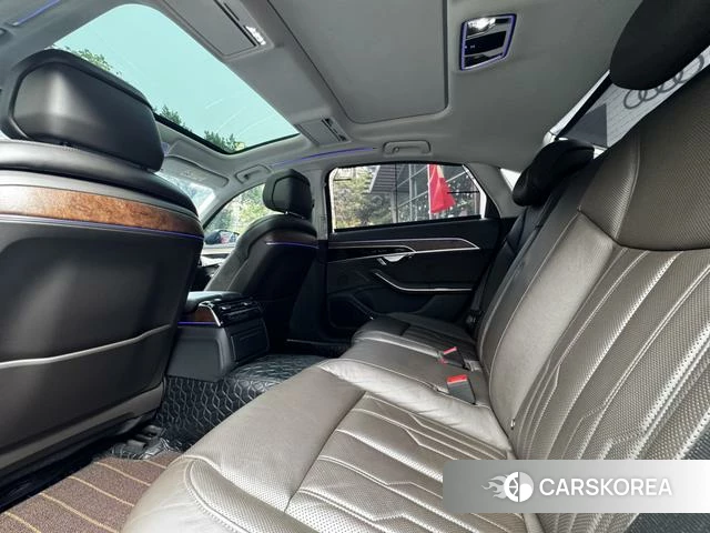 Audi A8 id 4255818 из Китая 14