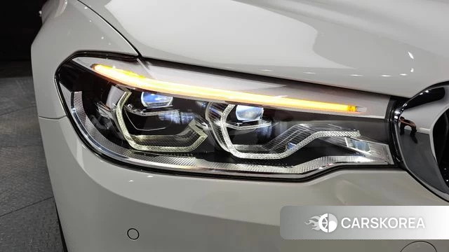 BMW 5 Series (G30) id 4620701 из Кореи 14