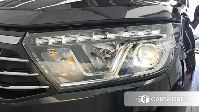 Ssangyong Korando Turismo id 4326087 из Кореи 14
