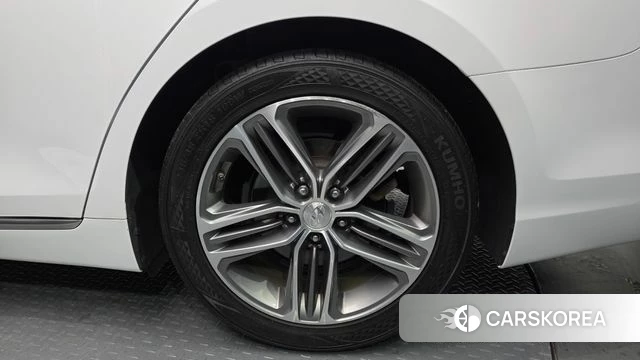 Hyundai Grandeur IG id 4384668 из Кореи 14