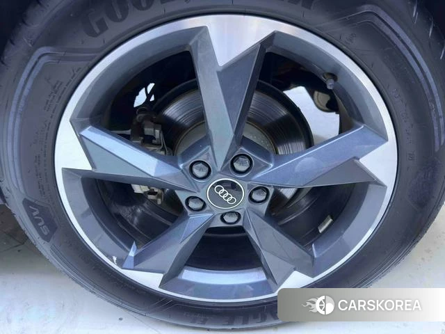 Audi Q3 id 4259480 из Китая 14