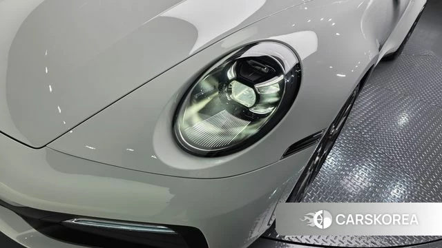 Porsche 911(992) id 4304171 из Кореи 14