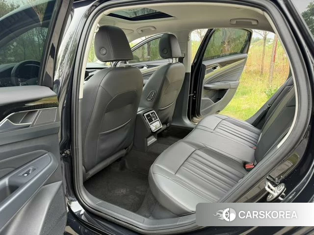 Volkswagen Passat id 4335998 из Китая 14