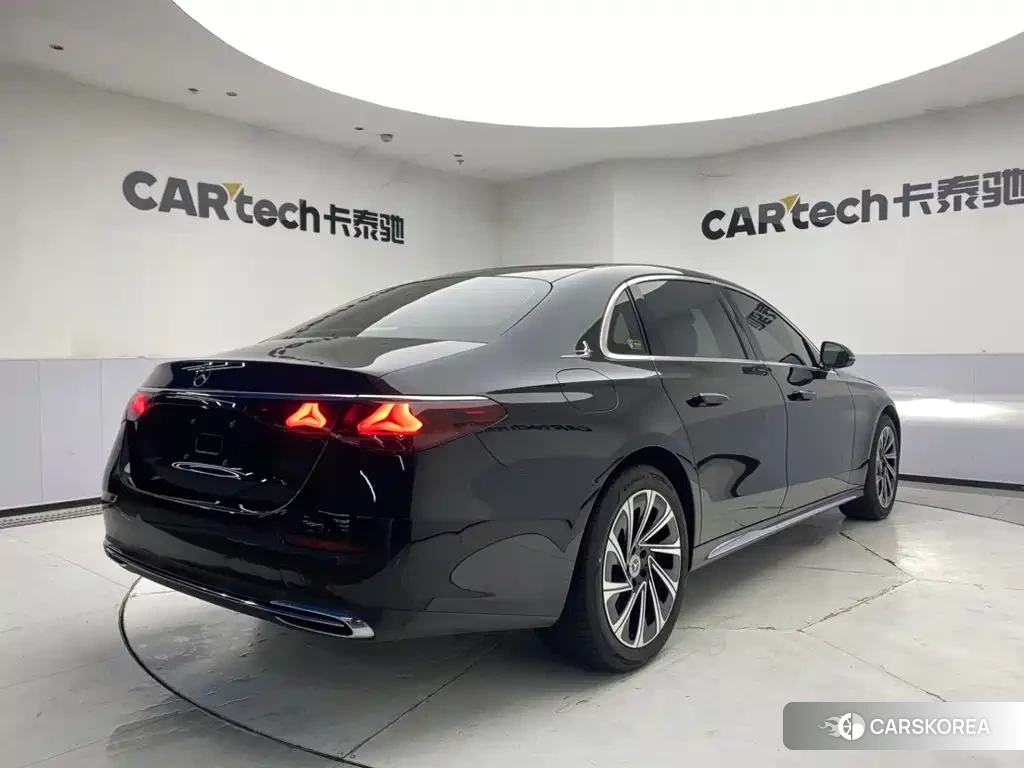 Mercedes-Benz E-Class id 4576674 из Китая 14