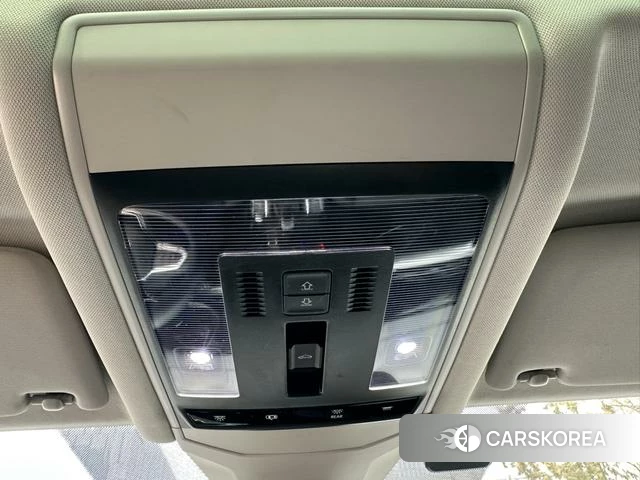 Volkswagen Passat id 4257956 из Китая 14