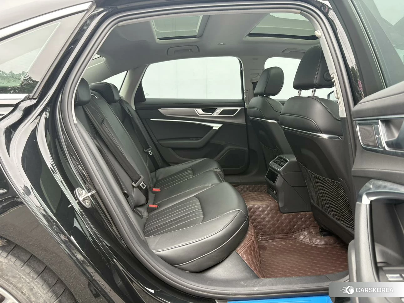 Audi A6L id 4455100 из Китая 14