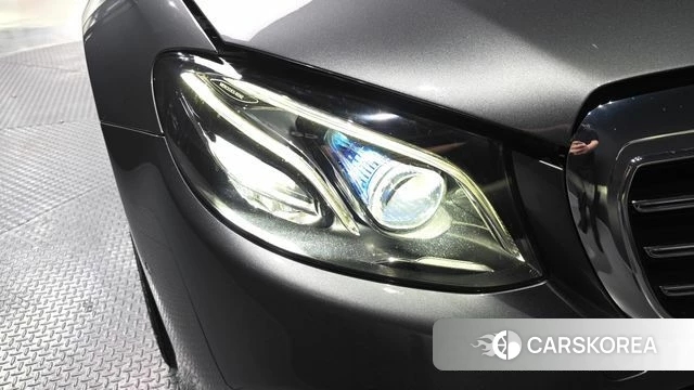 Mercedes-Benz E-Class W213 id 4416921 из Кореи 14