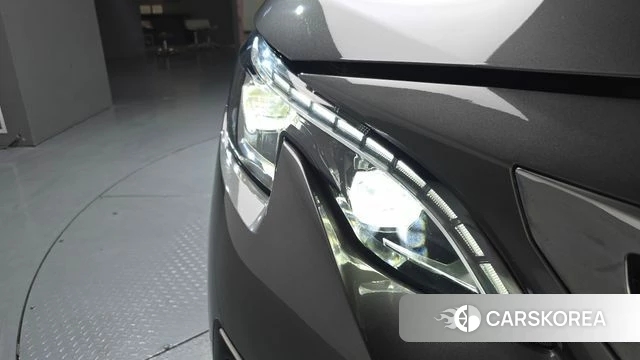 Peugeot 5008 second generation id 4225482 из Кореи 14