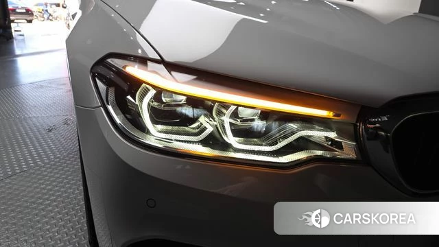 BMW 5 Series (G30) id 4416395 из Кореи 14